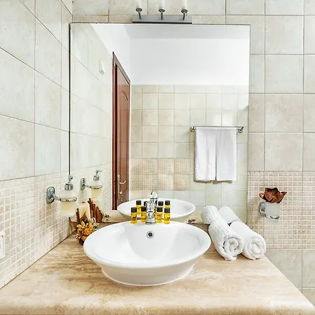 Aparthotel Nereides 2*