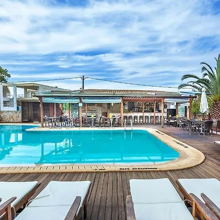 Nereides Aparthotel