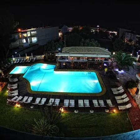 Aparthotel Nereides Hanioti