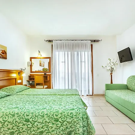 アパートホテル Nereides