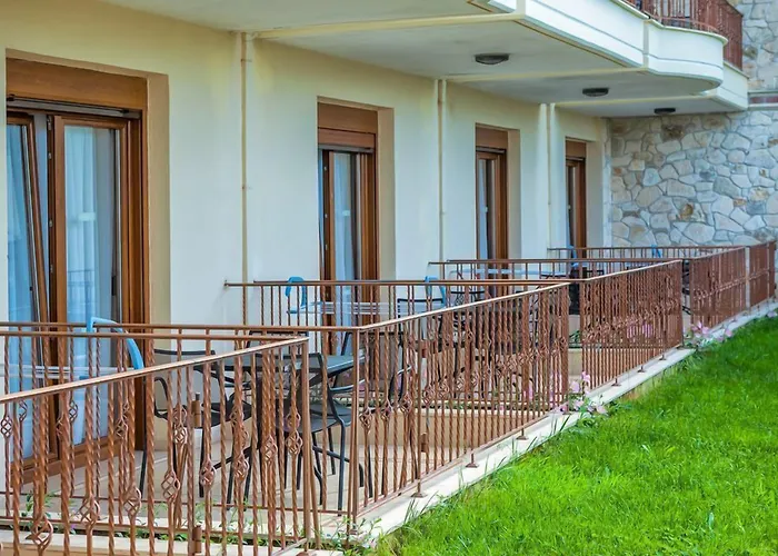 Apartahotel Nereides 2*