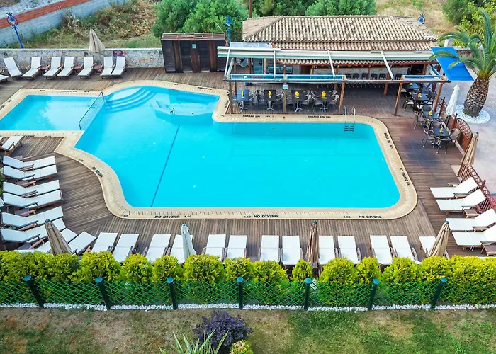 Nereides Apartahotel