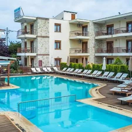 شقة فندقية Nereides 2*