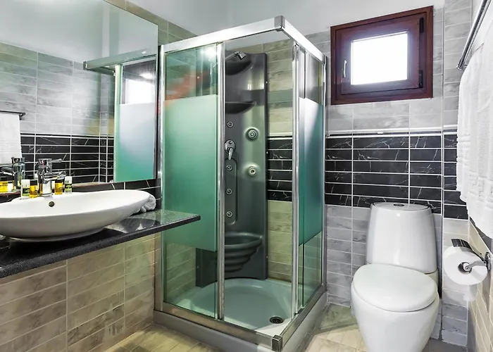 Nereides Apartahotel 2*