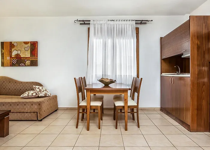 Nereides Apartahotel Chaniotis