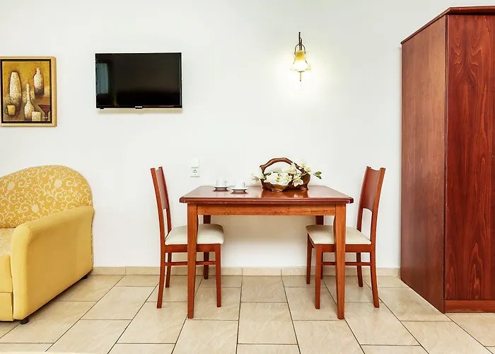 Apartahotel Nereides 2*