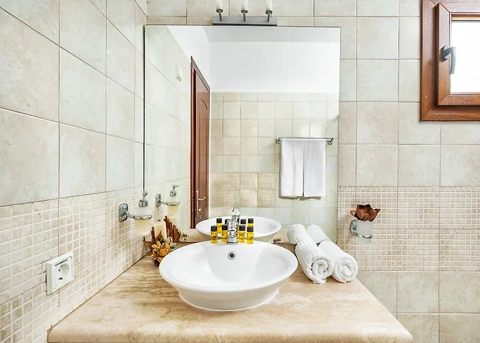 Apartahotel Nereides 2*