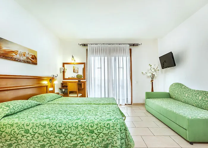 Apartahotel Nereides